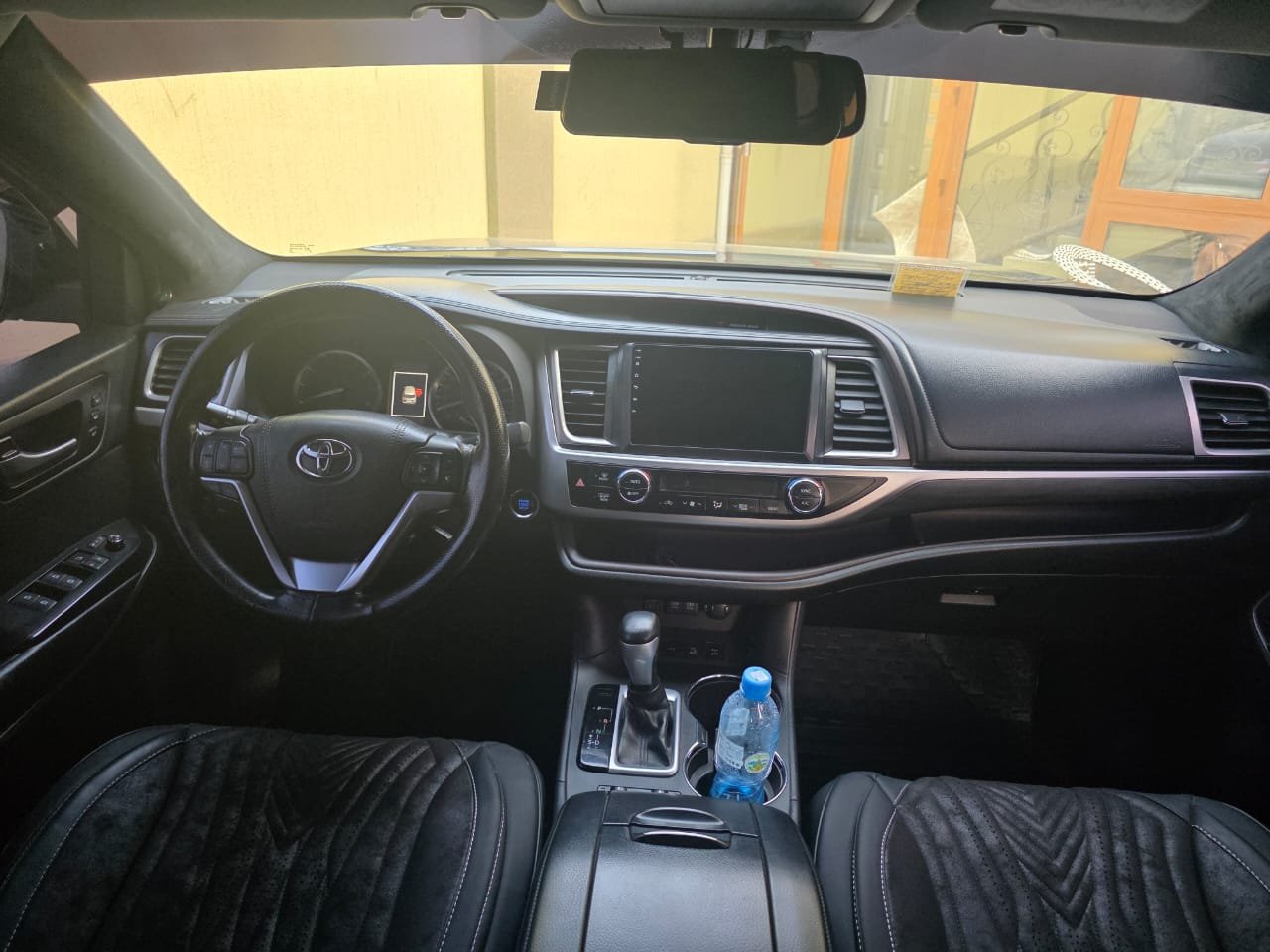 Toyota Highlander 2018 — фото 7 из 11