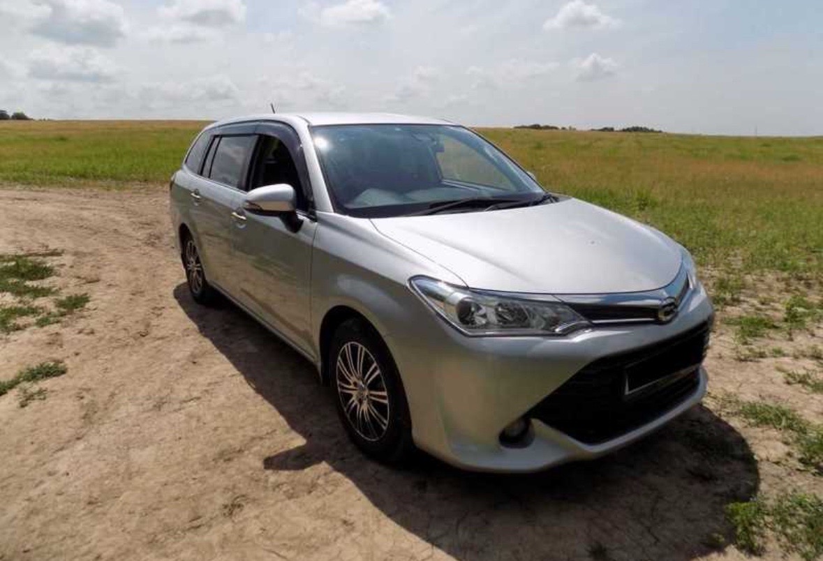 Стекла на Toyota Fielder, Душанбе