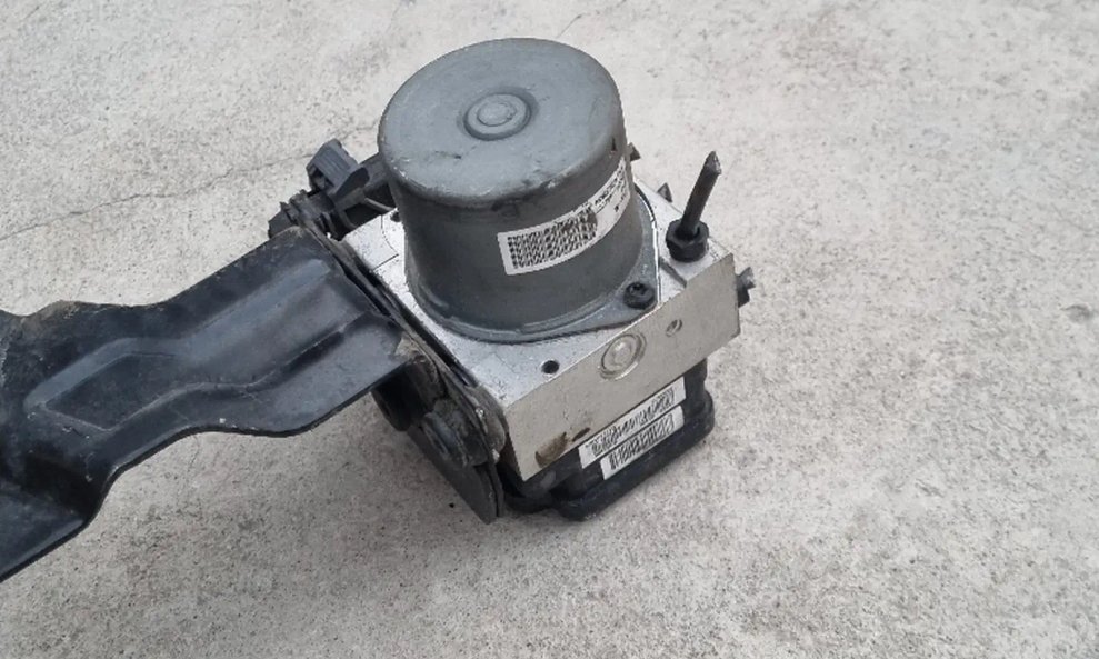 Блок ABS от Hyundai Avante MD 2014-2016, Душанбе