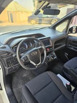Toyota Voxy 2014 — фото 11 из 13