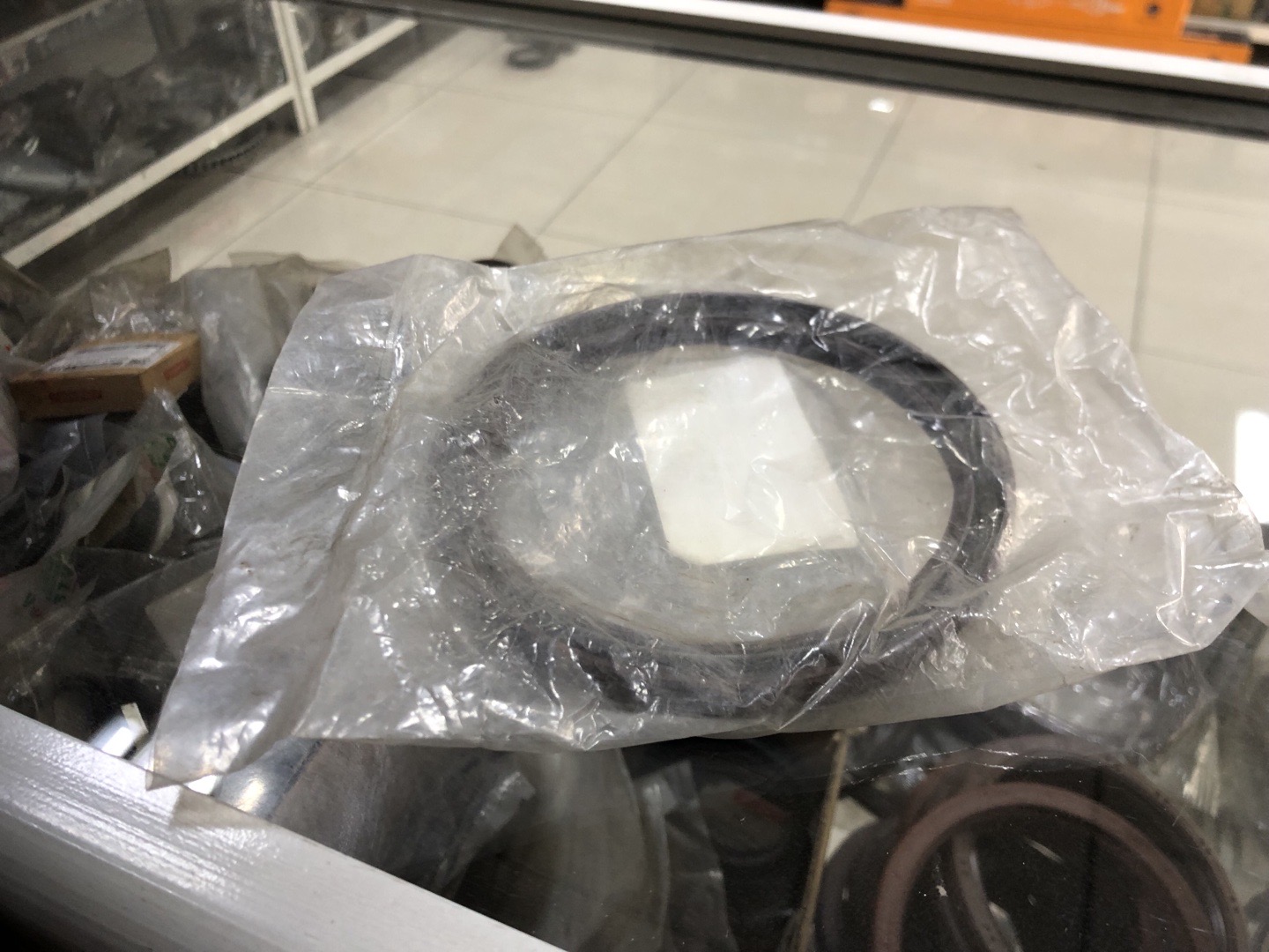 Сальники приводи пеш90311-50027, Душанбе
