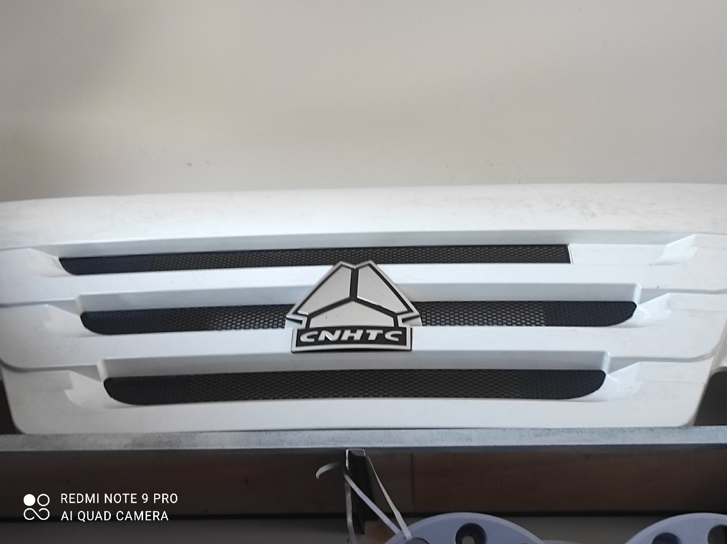 Решетка радиатора, Душанбе