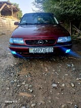 Opel Astra F 1995 — фото 5 из 13