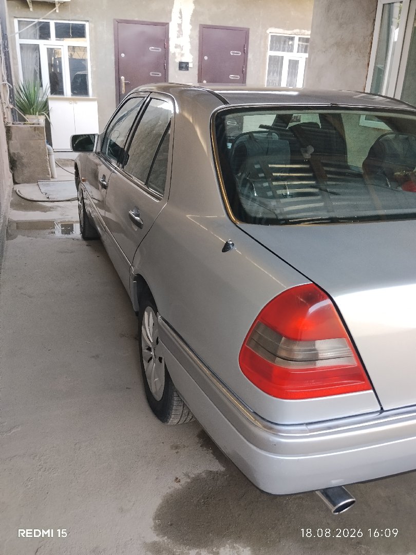 Mercedes-Benz W201, 1995, Душанбе