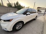 Kia Carnival 2022 — фото 8 из 13
