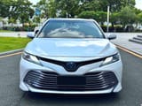 Toyota Camry 2018 — фото 2 из 9