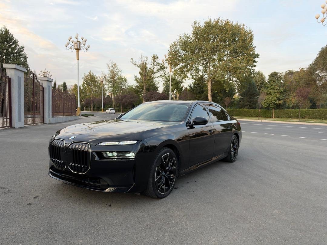 BMW 7 series, 2023, Душанбе