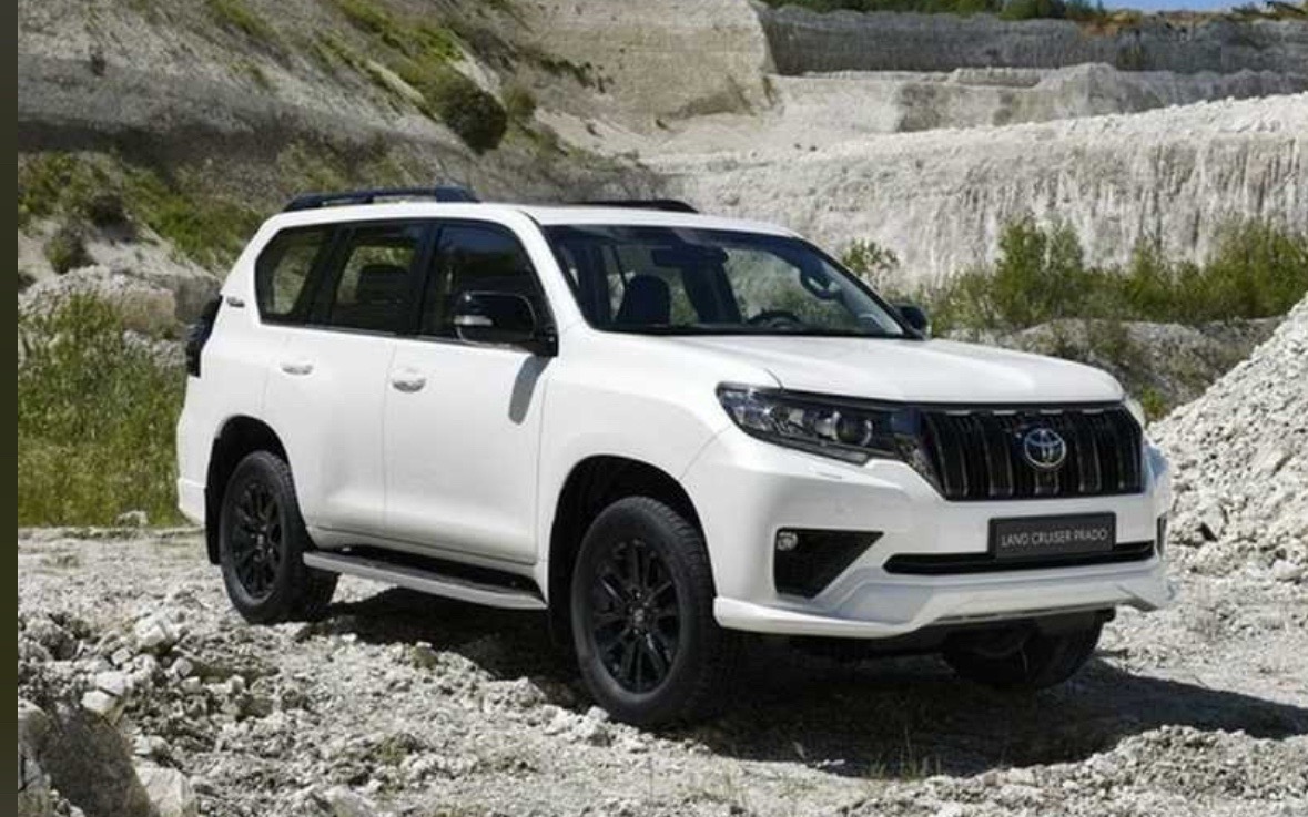 Облицовка Black на Toyota Prado, Душанбе