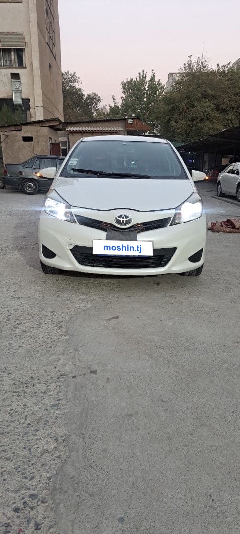 Toyota Vitz, 2014, Турсунзаде
