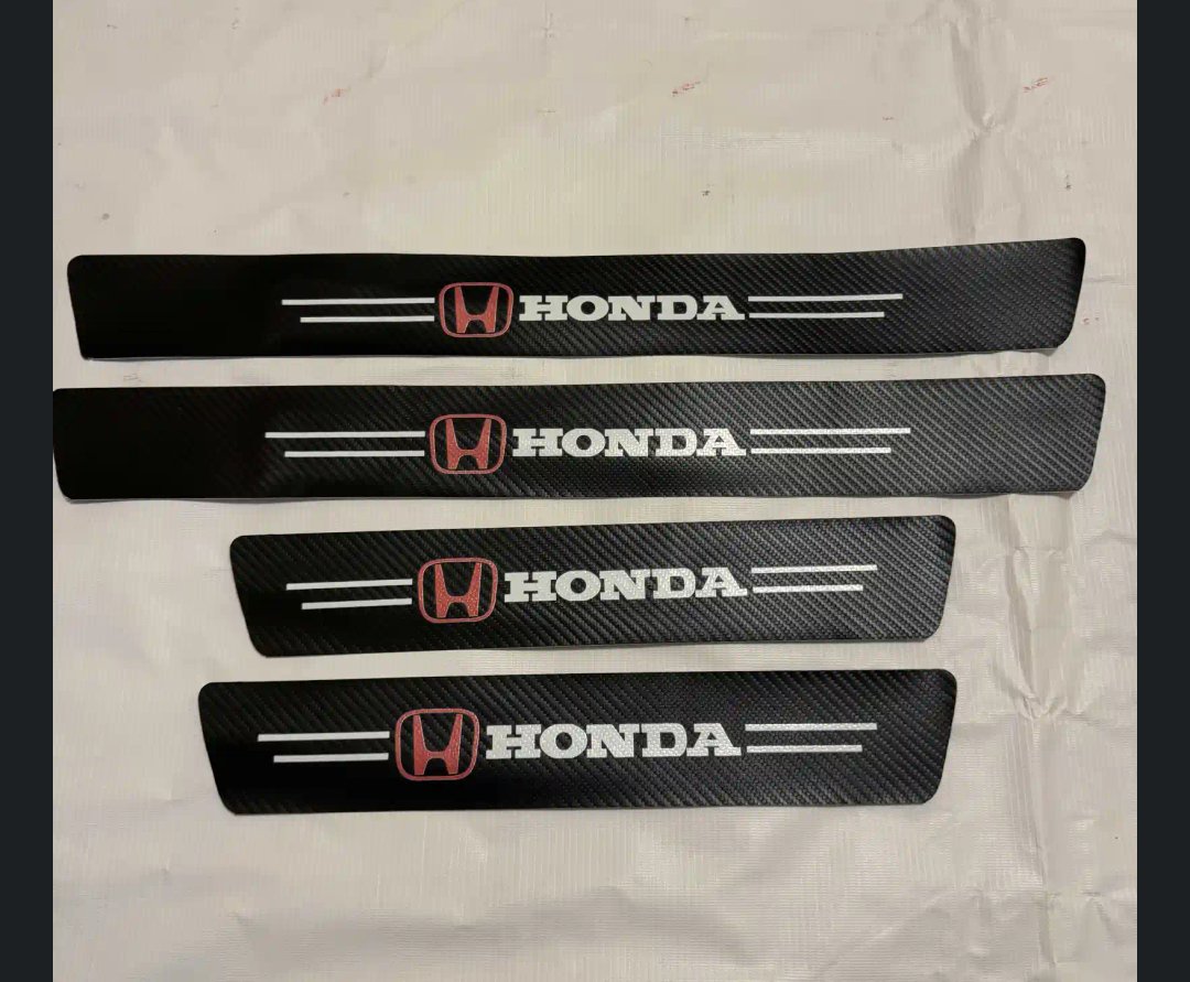 Защитная наклейка на пороги Honda, Душанбе
