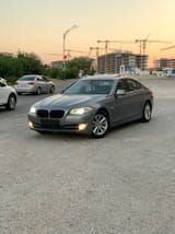 BMW 5 series 2011 — фото 1 из 10