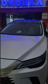 Лобовое стекло от Lexus RX2025 — фото 2 из 2