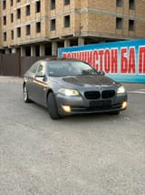 BMW 5 series 2011 — фото 2 из 10